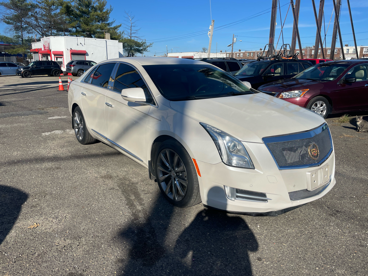 Cadillac XTS 4dr Sdn Luxury AWD 2013