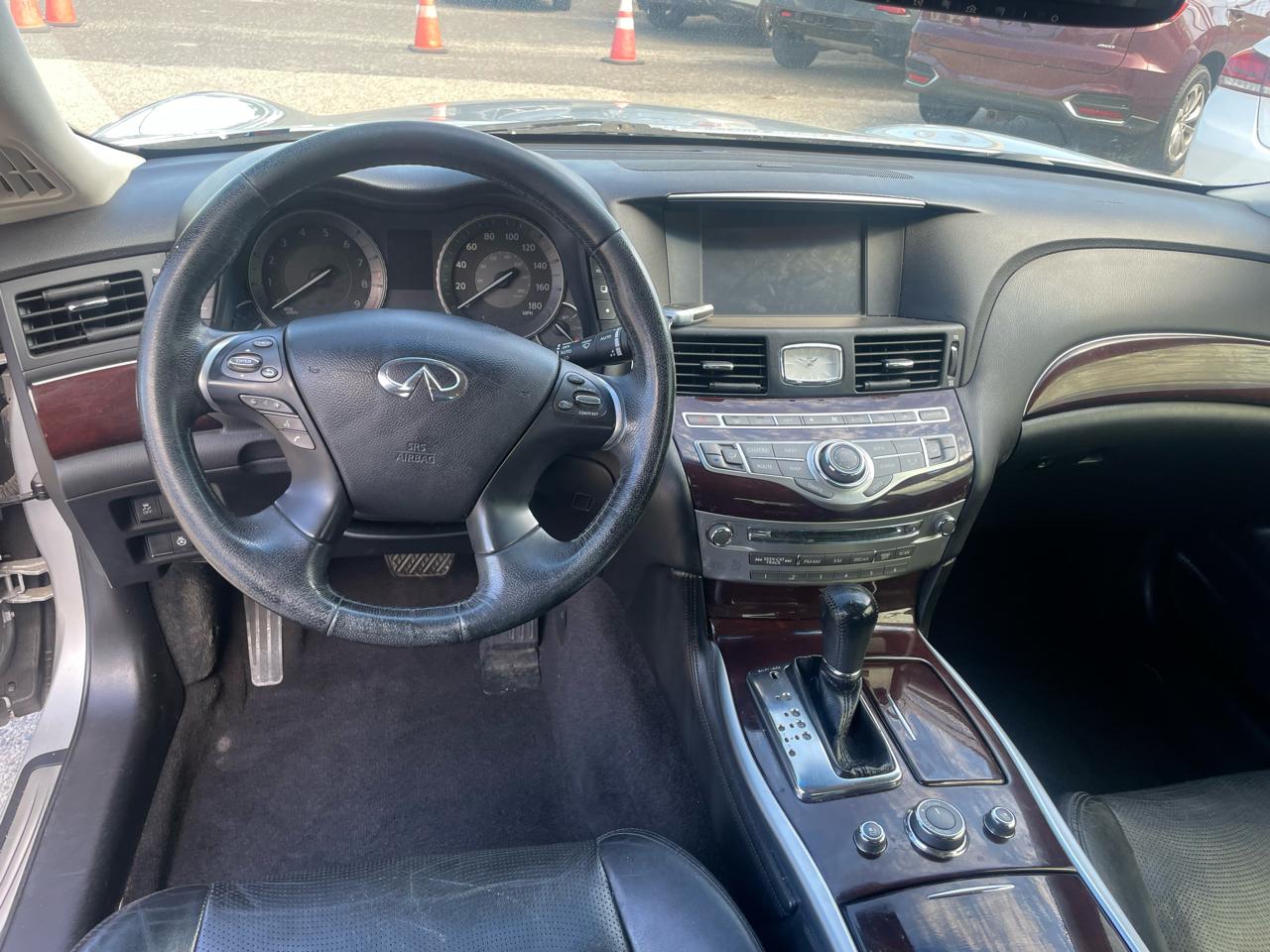 Infiniti Q70L 4dr Sdn V6 AWD 2015