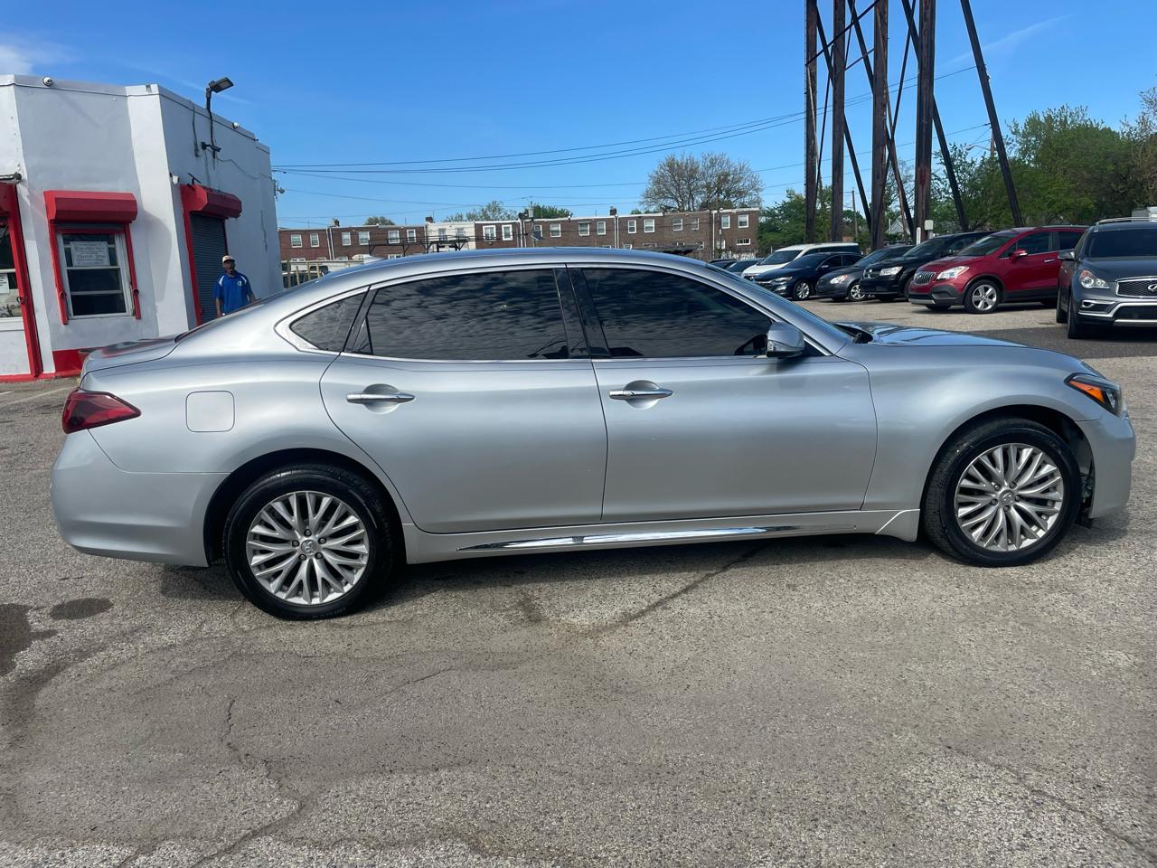 Infiniti Q70L 4dr Sdn V6 AWD 2015