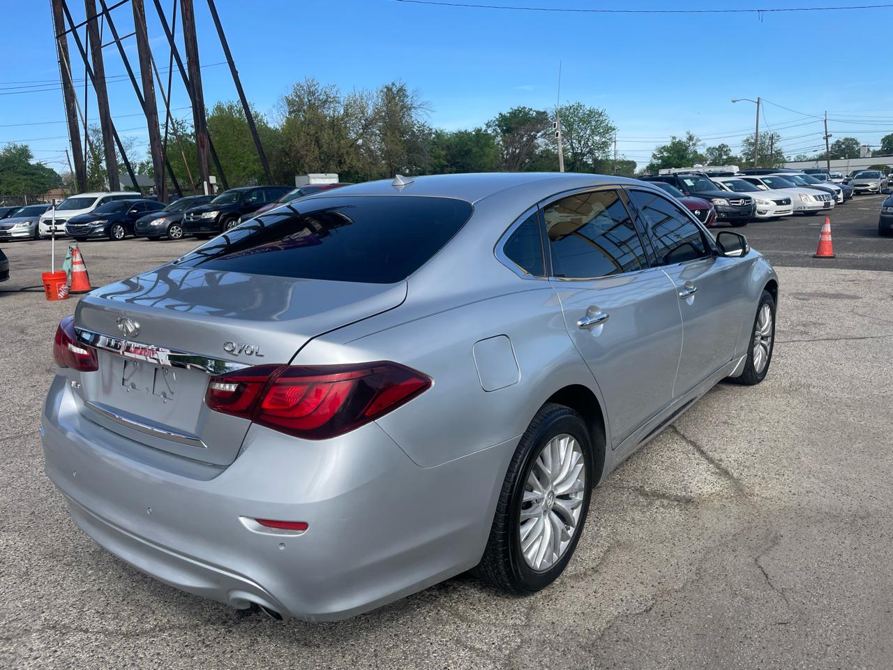 Infiniti Q70L 4dr Sdn V6 AWD 2015