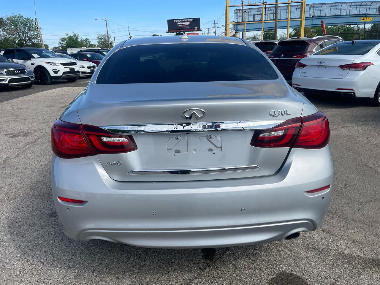 Infiniti Q70L 4dr Sdn V6 AWD 2015