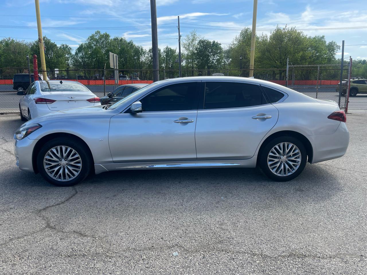 Infiniti Q70L 4dr Sdn V6 AWD 2015