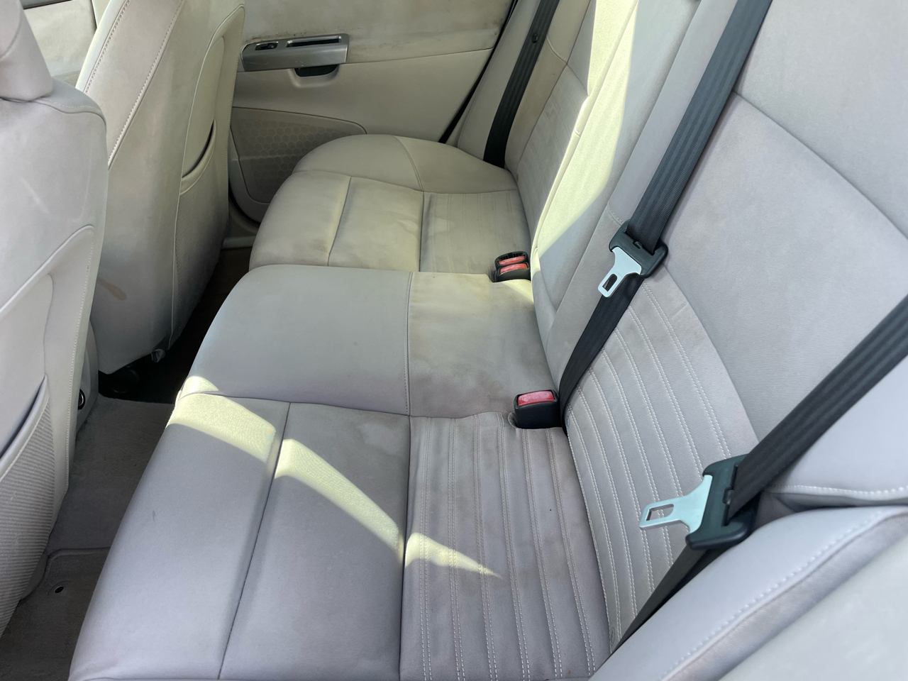 Volvo S40 4dr Sdn Auto FWD 2010