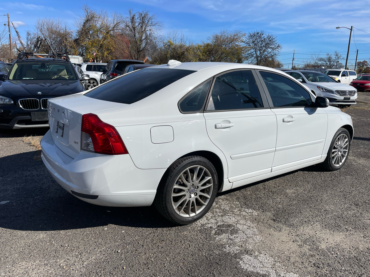 Volvo S40 4dr Sdn Auto FWD 2010