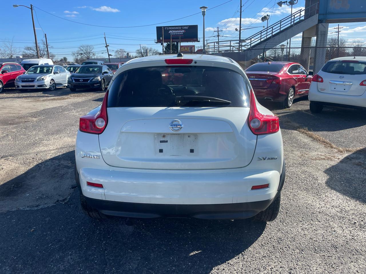 Nissan Juke 5dr Wgn I4 CVT SV AWD 2011