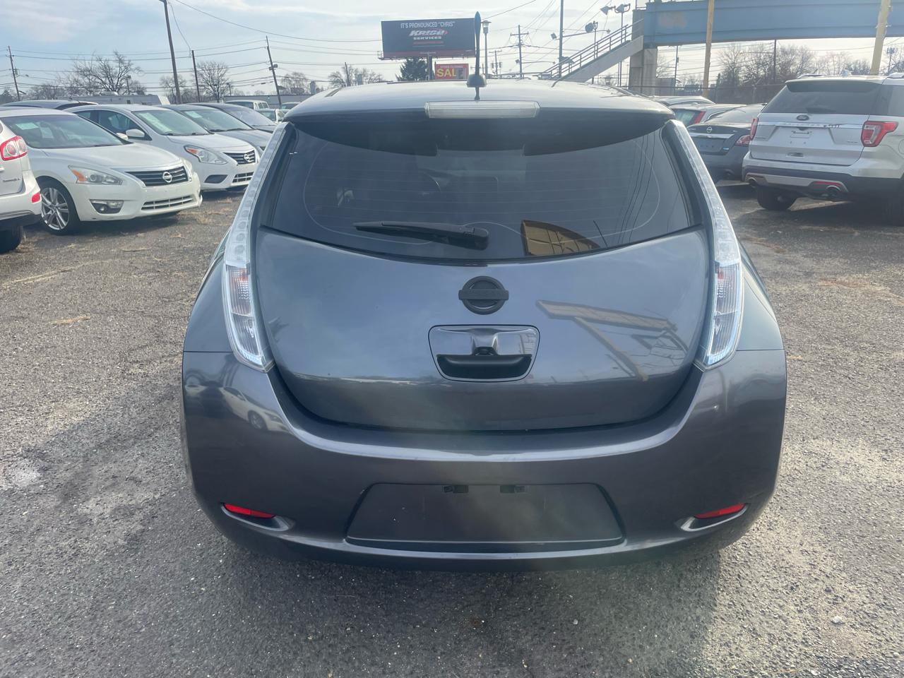 Nissan Leaf 4dr HB S 2013