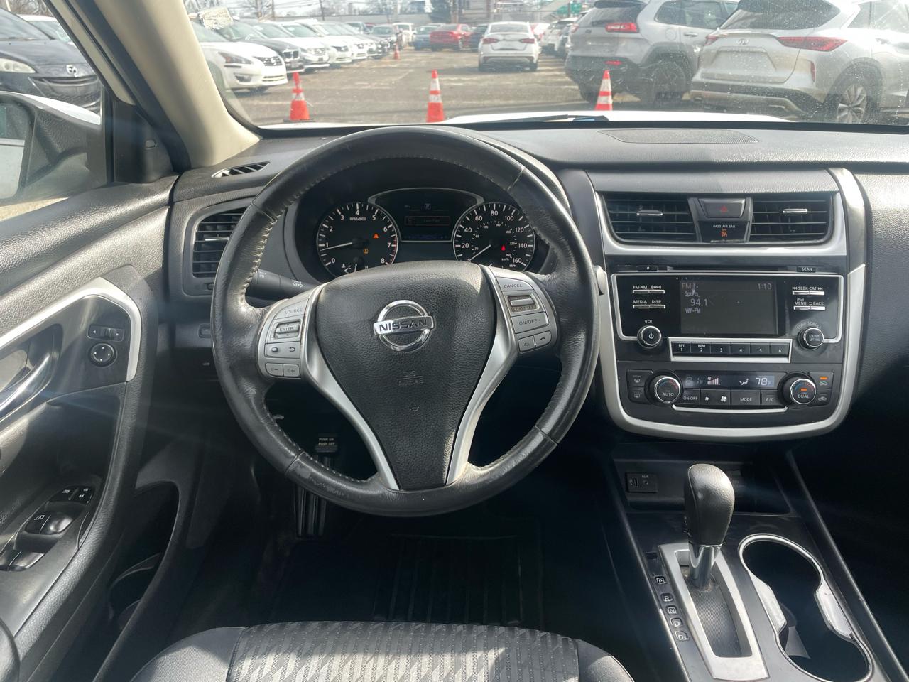 Nissan Altima 2.5 SV Sedan 2017