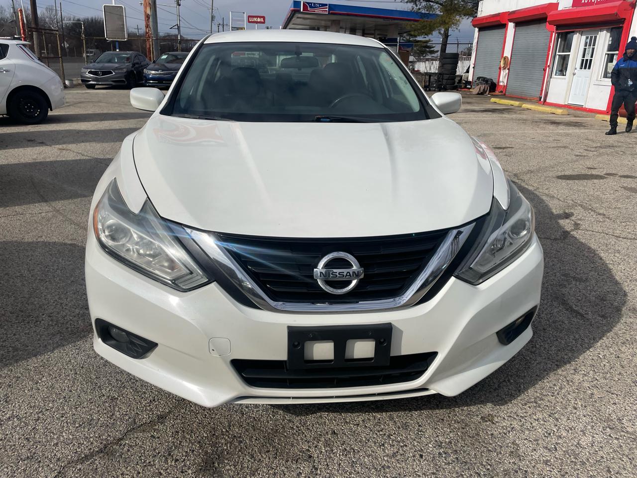 Nissan Altima 2.5 SV Sedan 2017