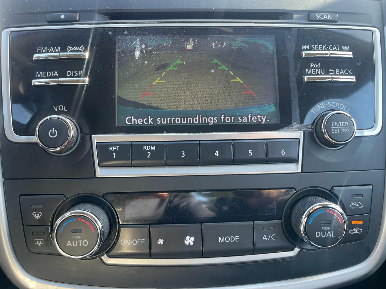 Nissan Altima 2.5 SV Sedan 2017