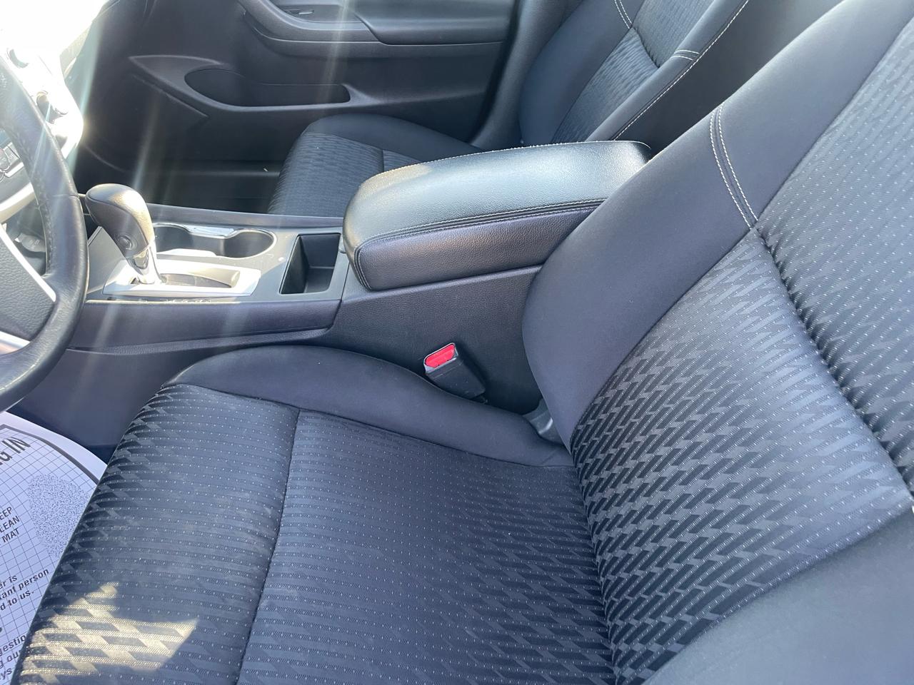 Nissan Altima 2.5 SV Sedan 2017