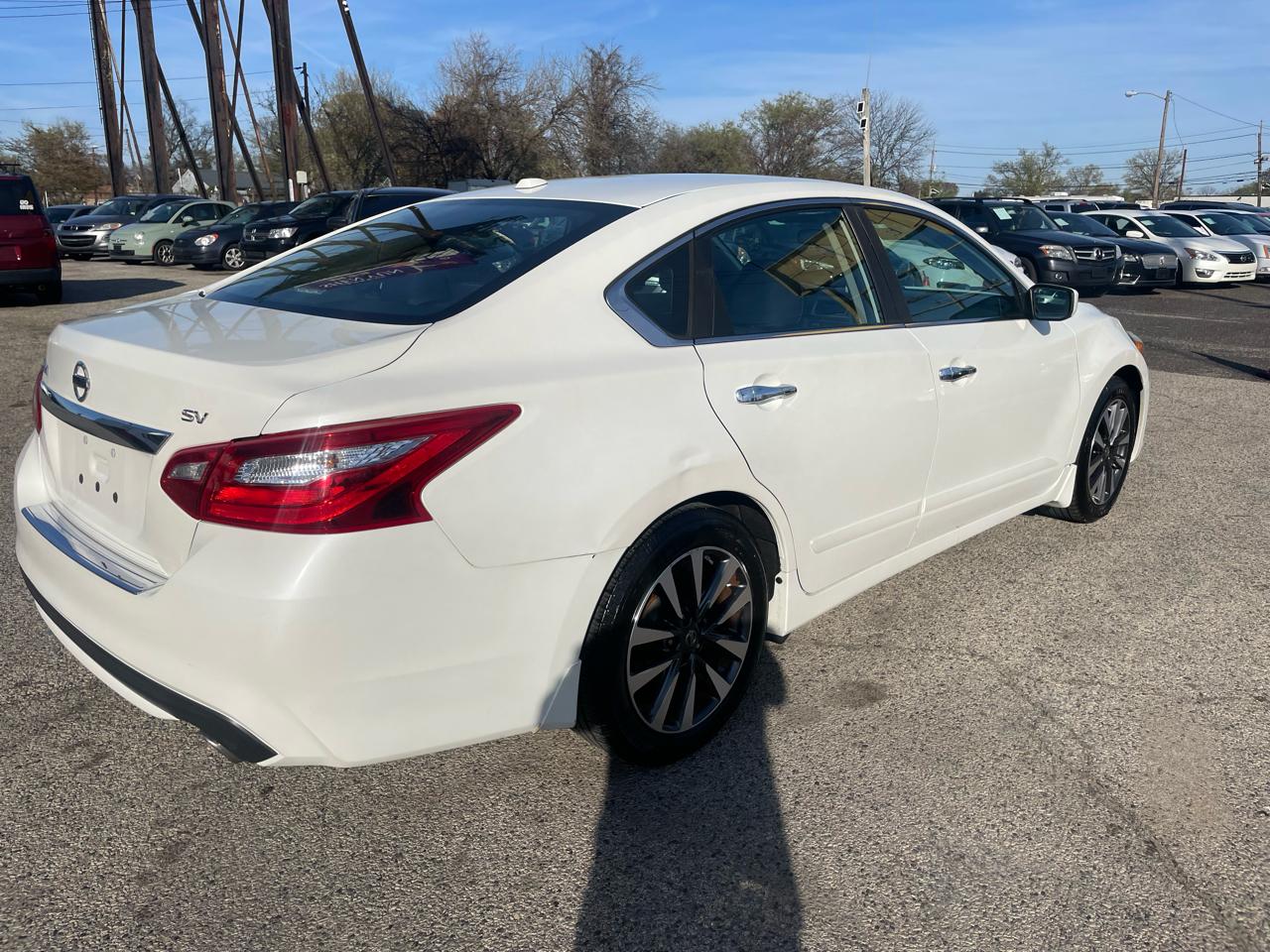 Nissan Altima 2.5 SV Sedan 2017