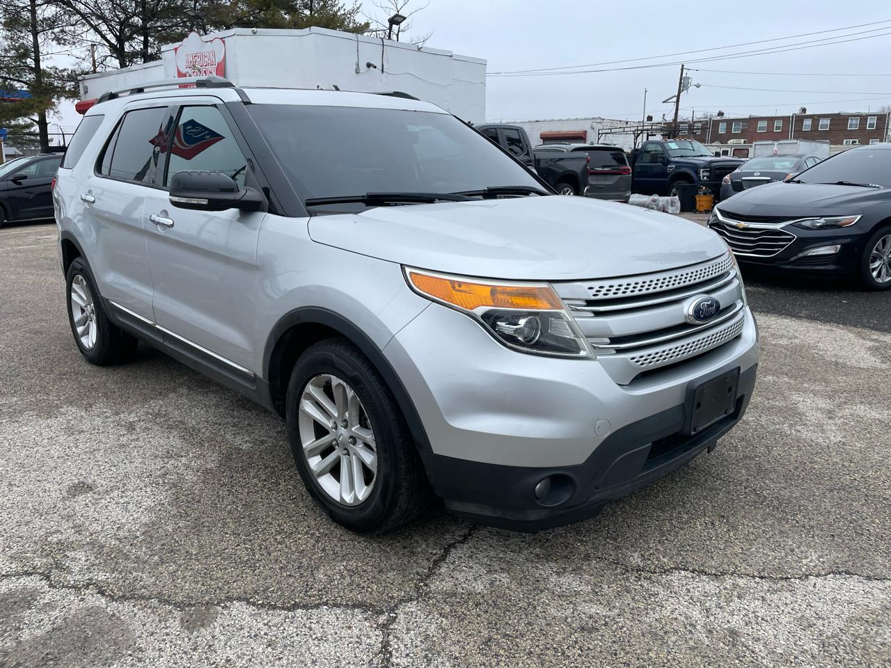 Ford Explorer 4WD 4dr XLT 2014