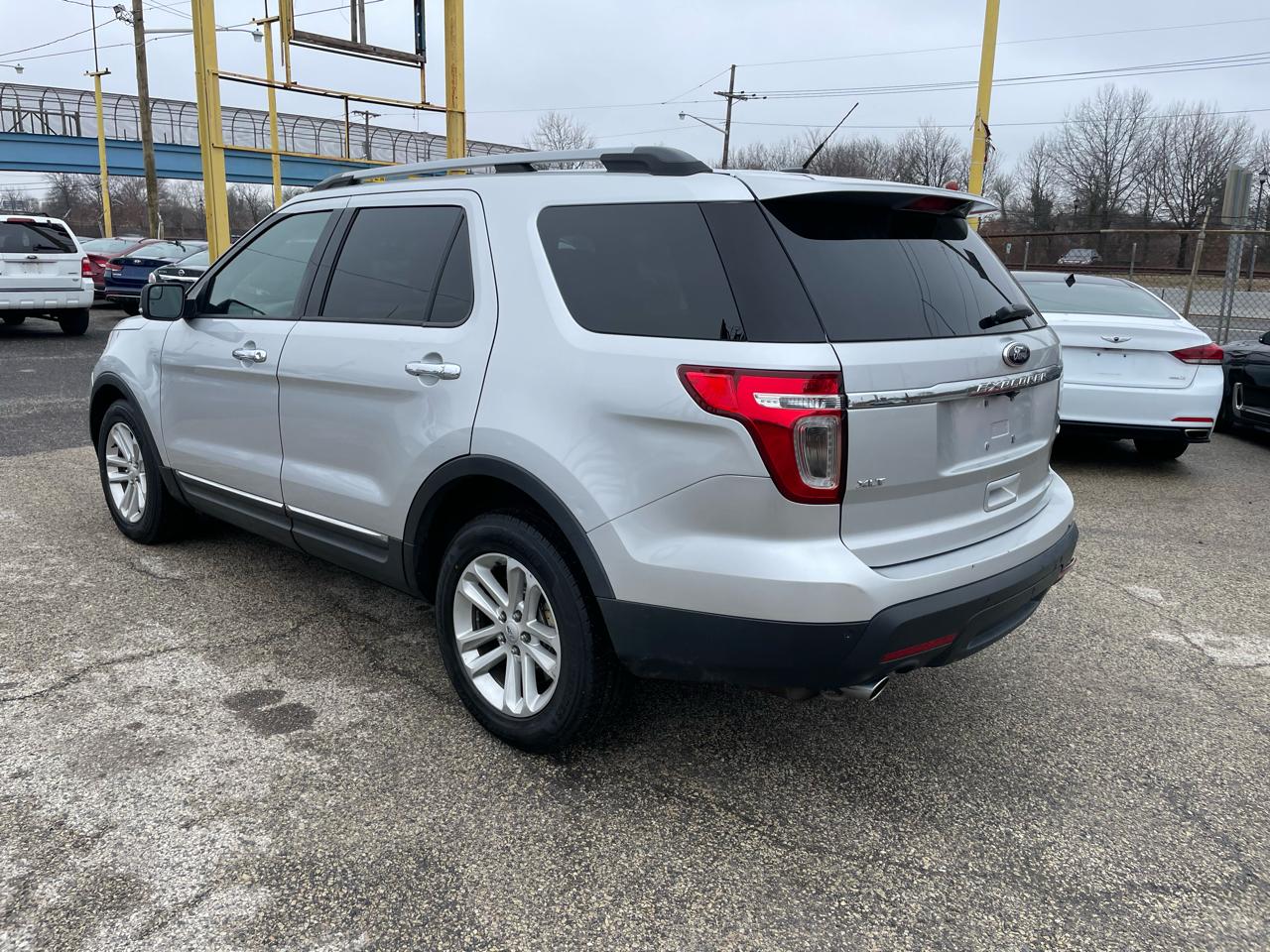 Ford Explorer 4WD 4dr XLT 2014