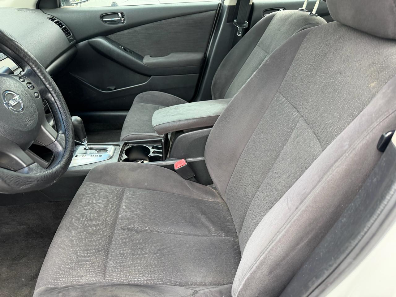 Nissan Altima 4dr Sdn I4 CVT 2.5 S 2011