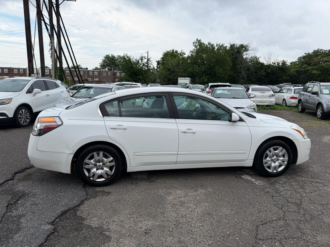 Nissan Altima 4dr Sdn I4 CVT 2.5 S 2011