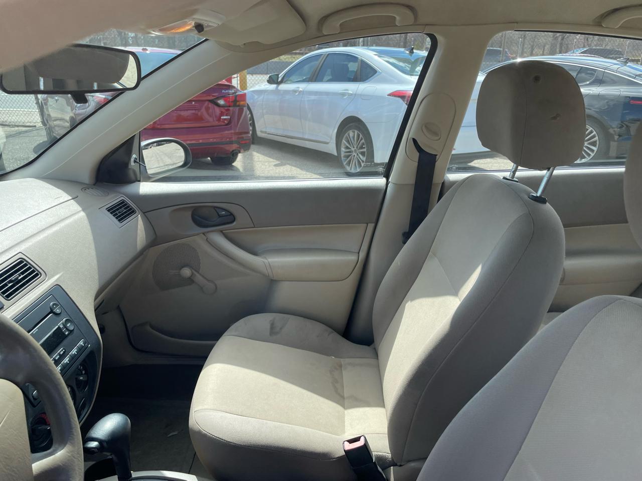 Ford Focus 4dr Sdn ZX4 SES 2006