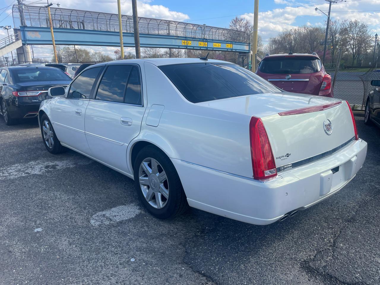 Cadillac DTS 4dr Sdn w/1SC 2006