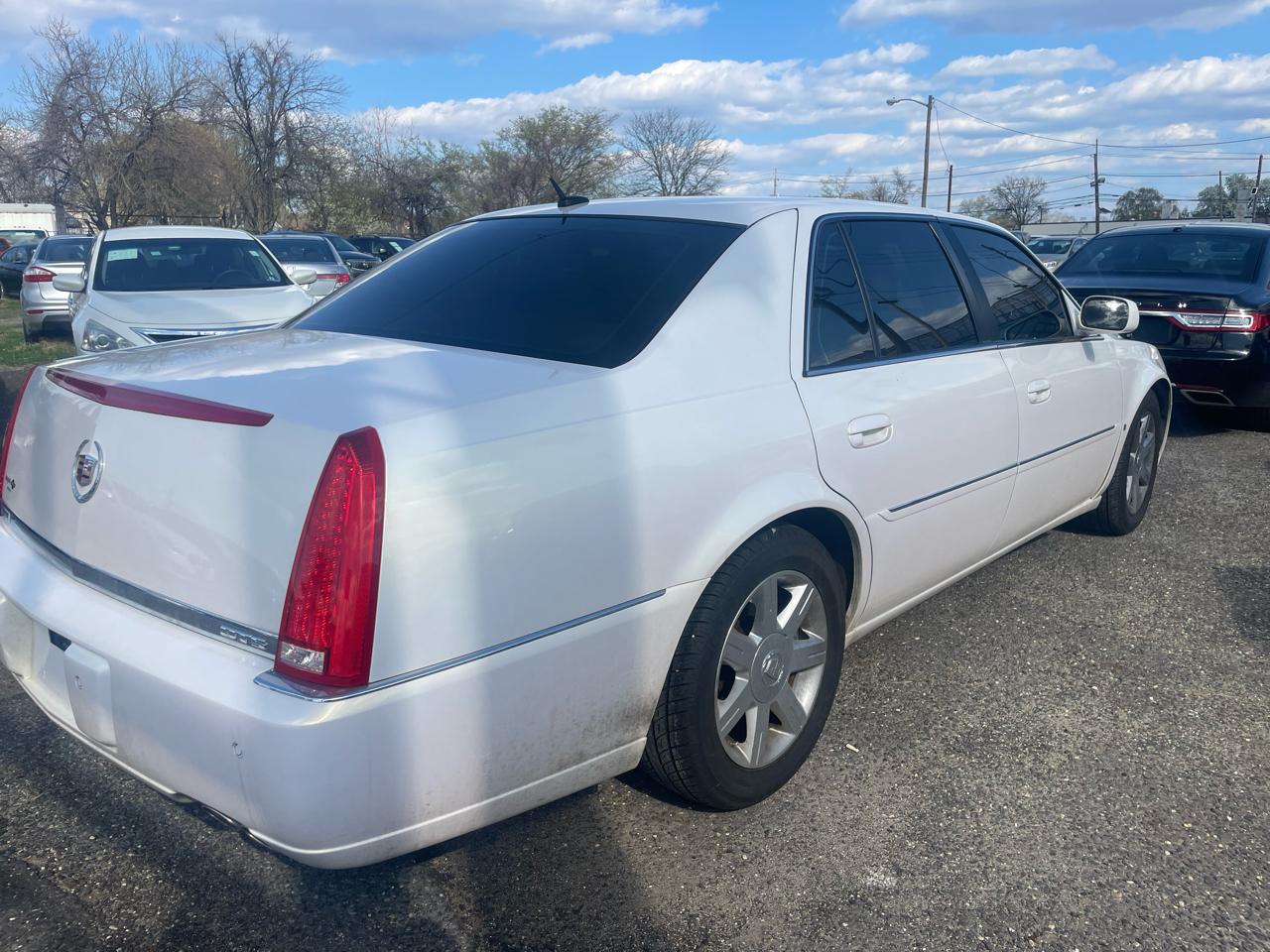 Cadillac DTS 4dr Sdn w/1SC 2006