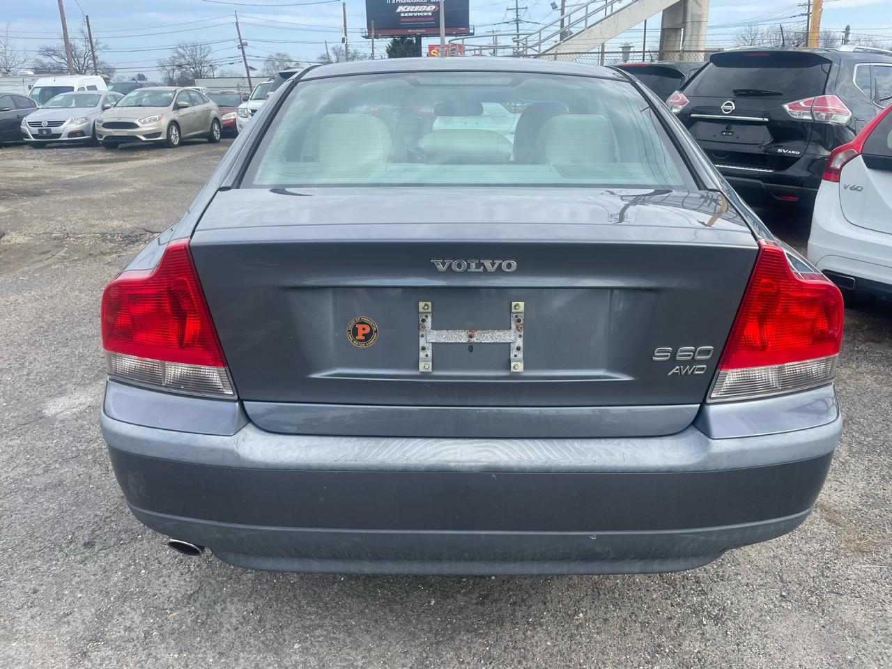 Volvo S60 4dr Sdn 2.5L Turbo AWD 2003