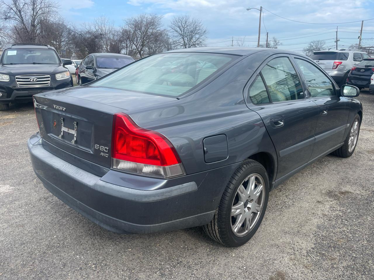 Volvo S60 4dr Sdn 2.5L Turbo AWD 2003