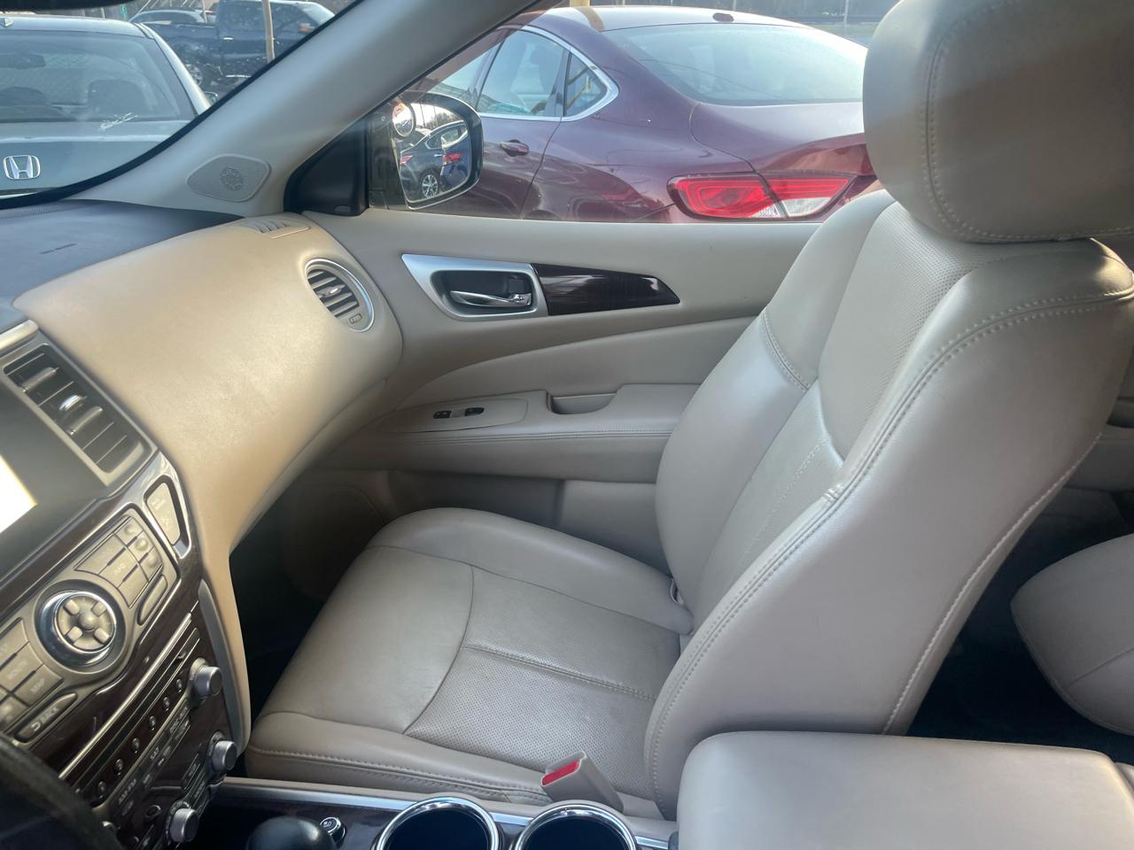 Nissan Pathfinder 4WD 4dr Platinum 2016