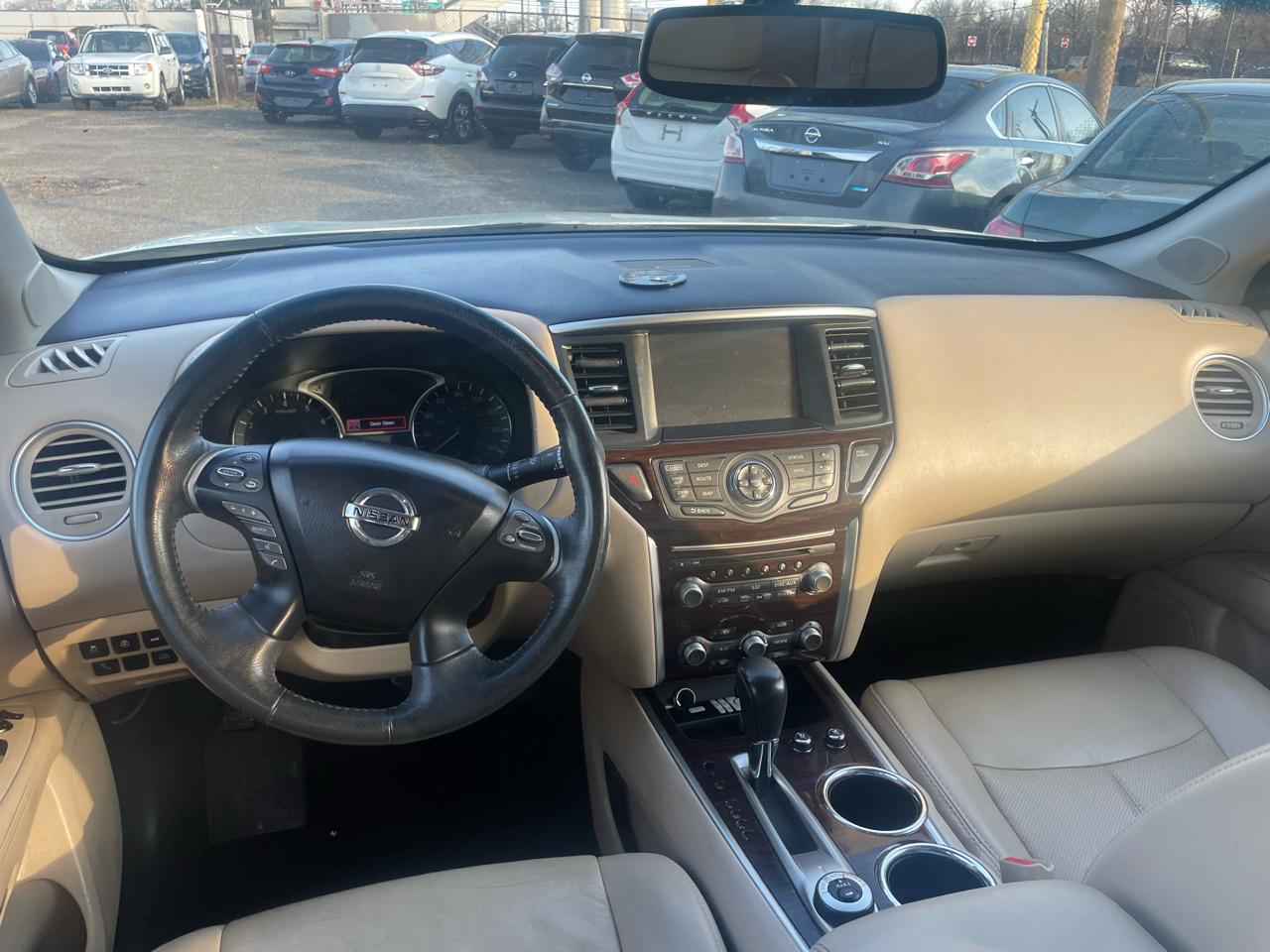 Nissan Pathfinder 4WD 4dr Platinum 2016