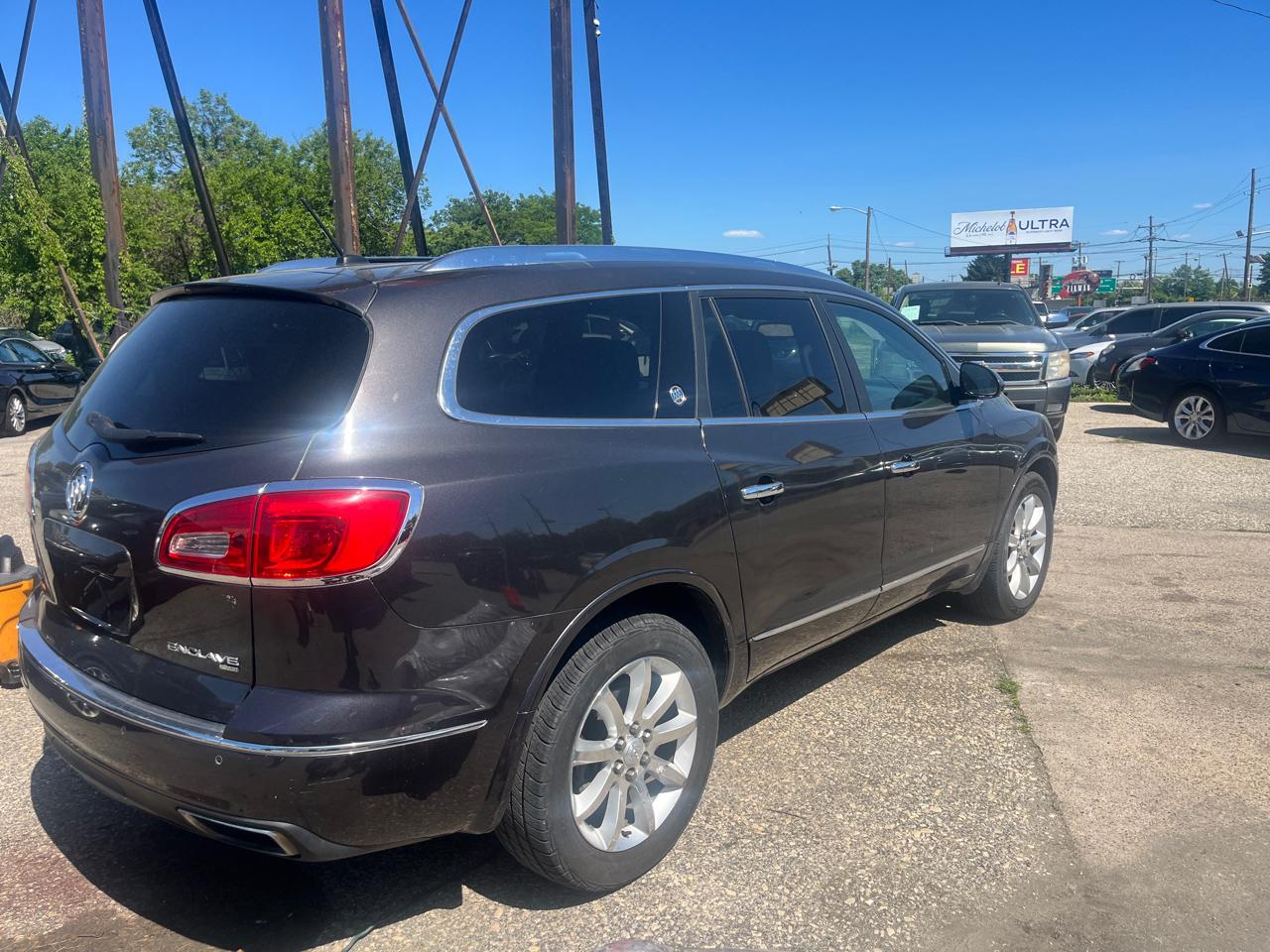 Buick Enclave AWD 4dr Premium 2013