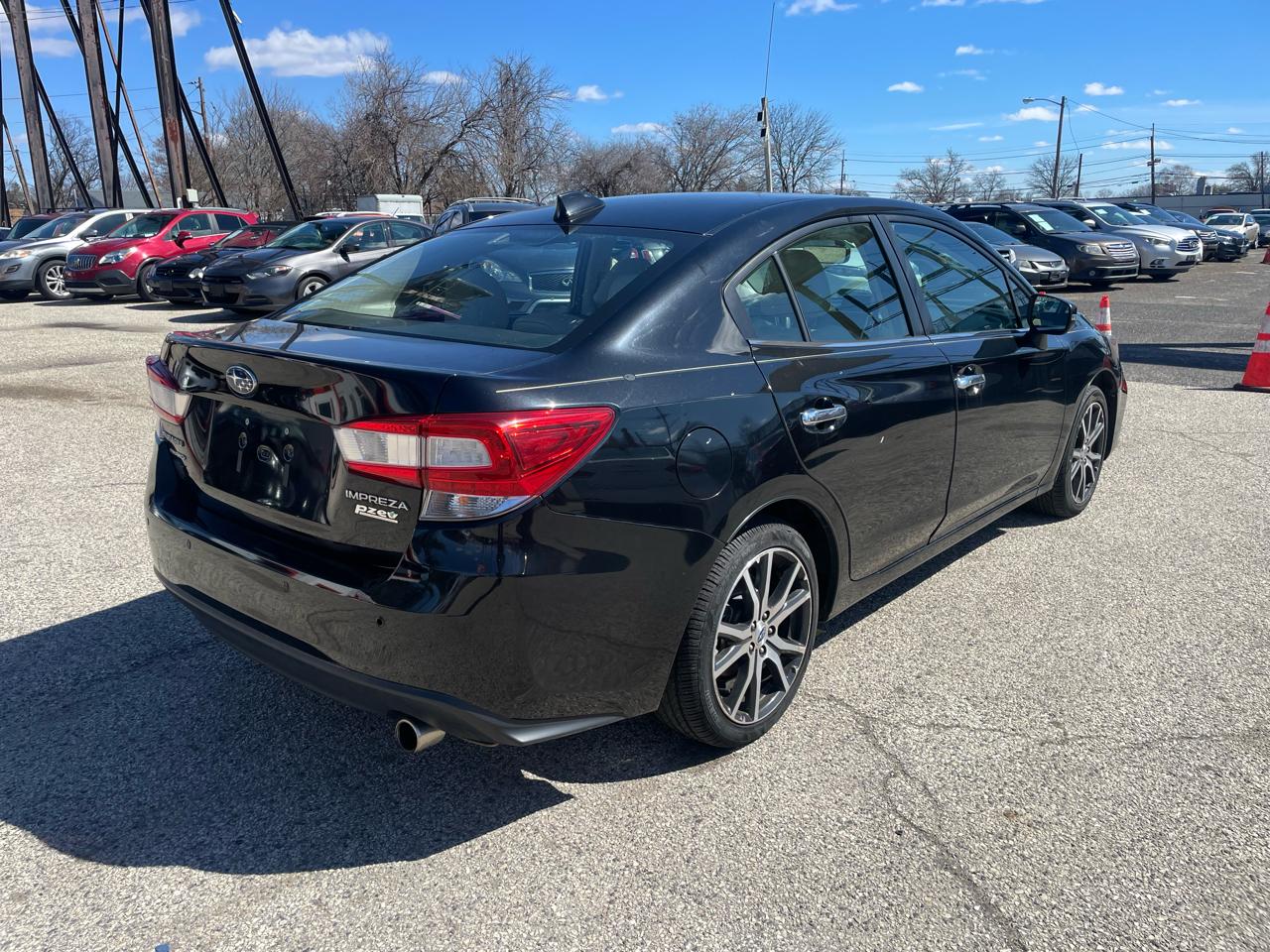 Subaru Impreza 2.0i Limited 4-door CVT 2017