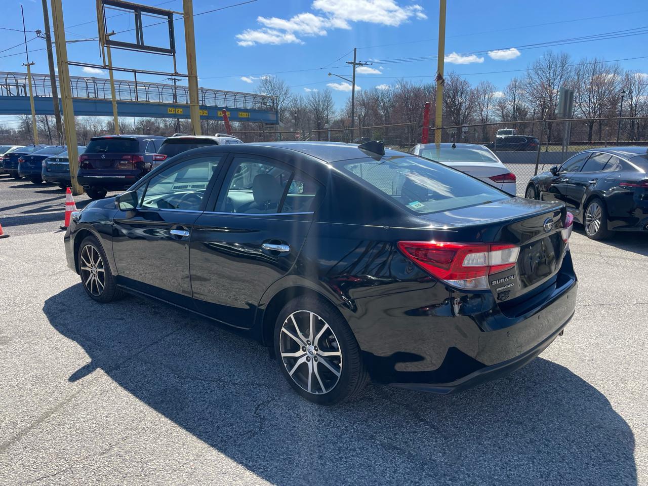 Subaru Impreza 2.0i Limited 4-door CVT 2017