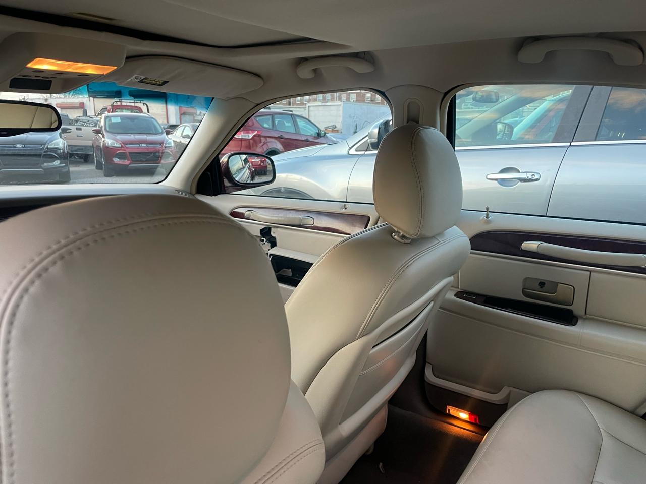 Lincoln Town Car 4dr Sdn Ultimate 2004