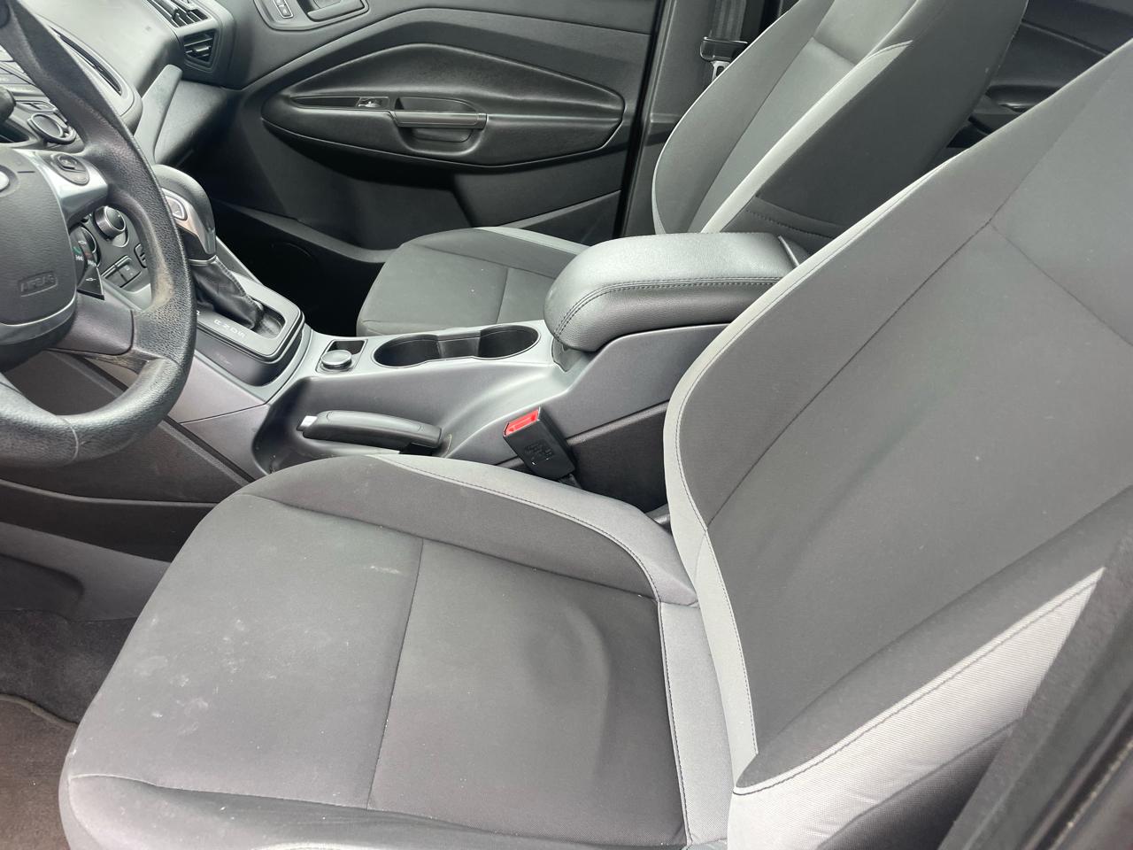 Ford Escape FWD 4dr S 2014