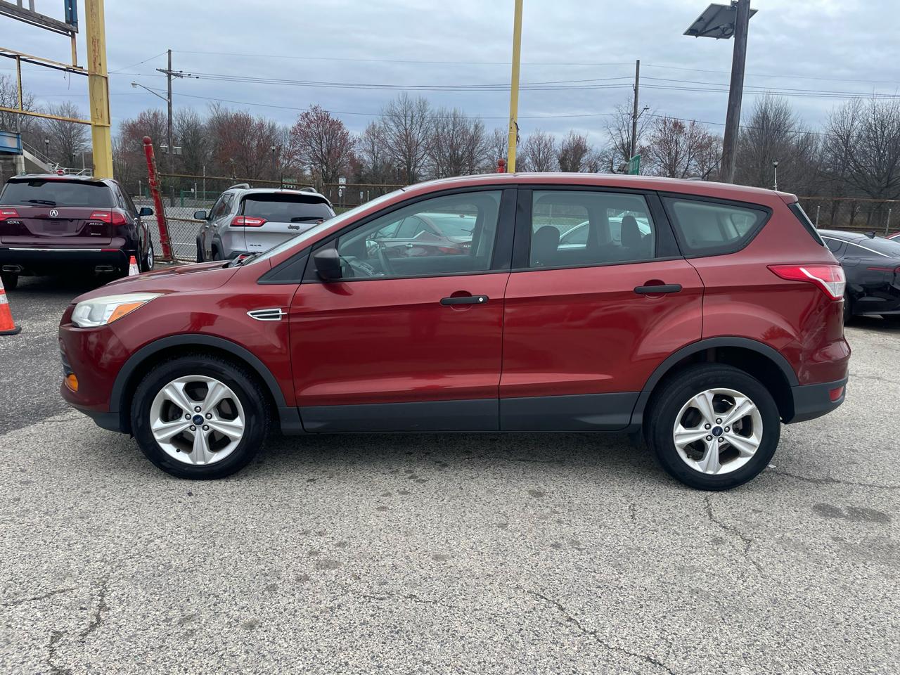 Ford Escape FWD 4dr S 2014