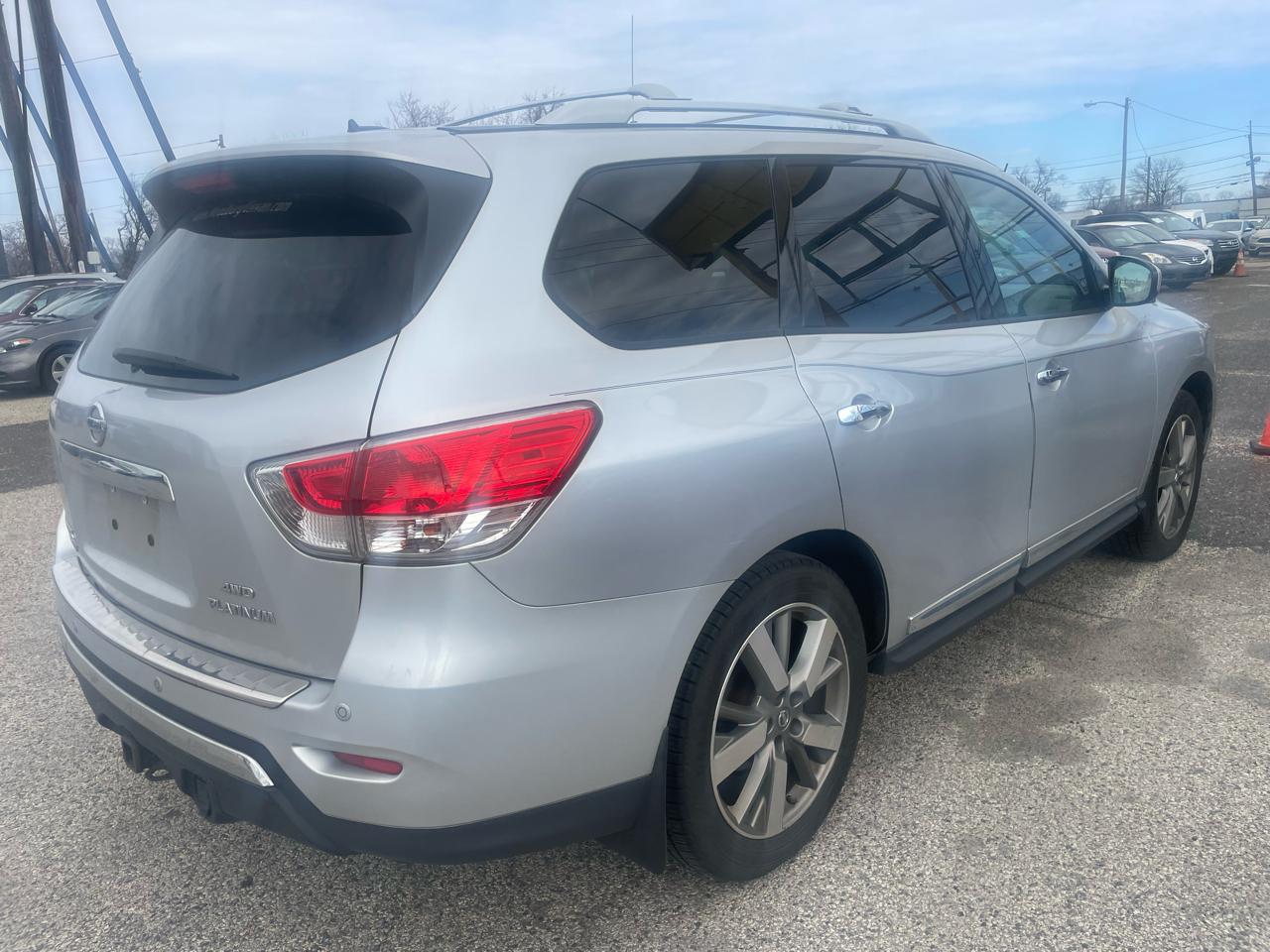 Nissan Pathfinder 4WD 4dr Platinum 2014