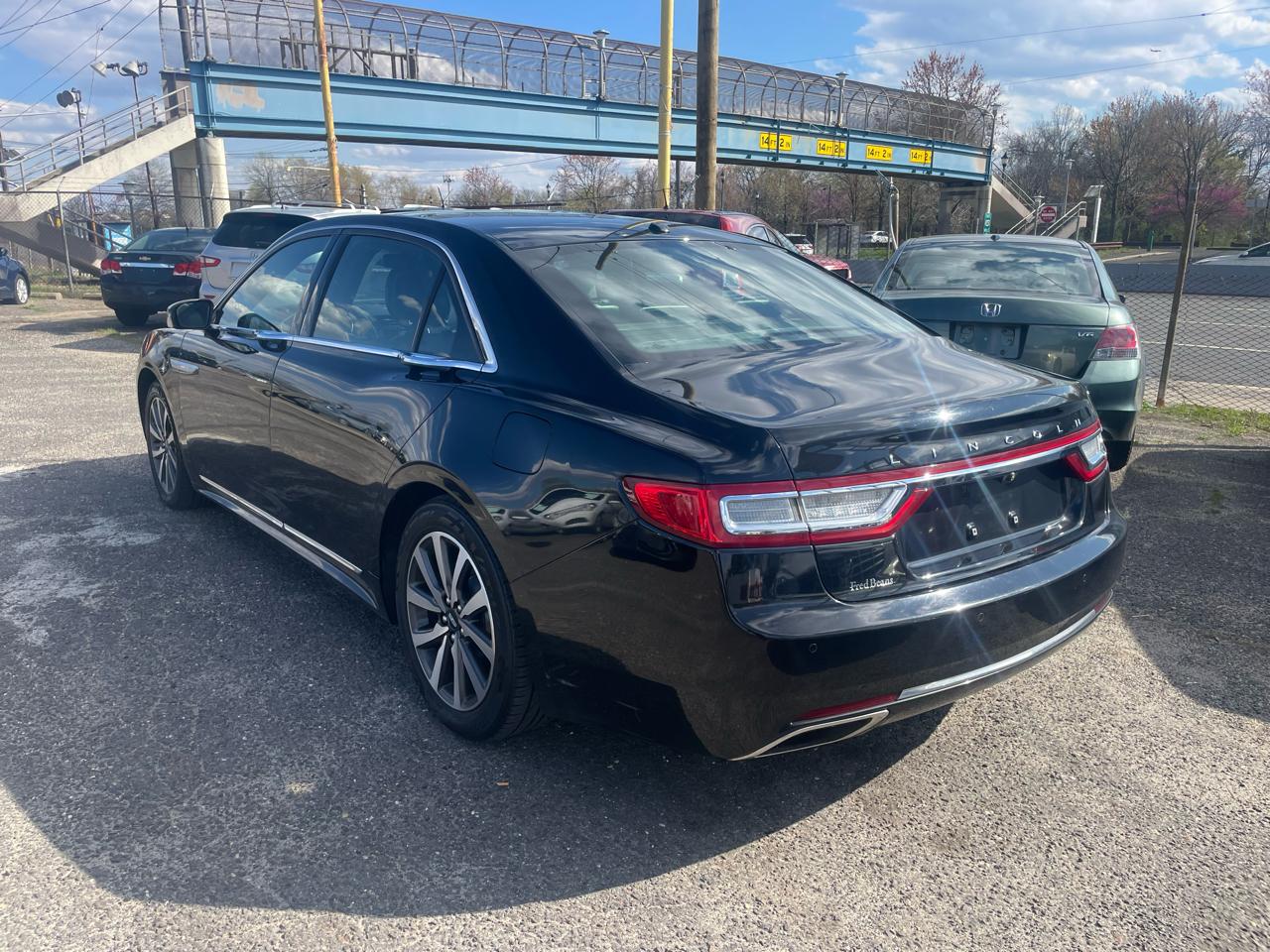 Lincoln Continental Livery AWD 2017