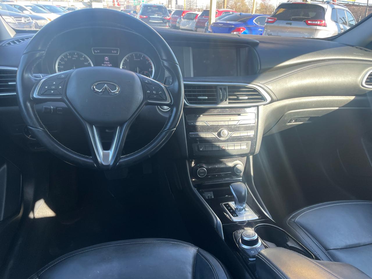 Infiniti QX30 Luxury AWD 2018