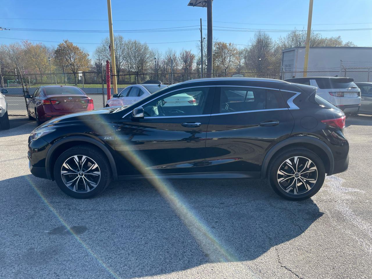 Infiniti QX30 Luxury AWD 2018
