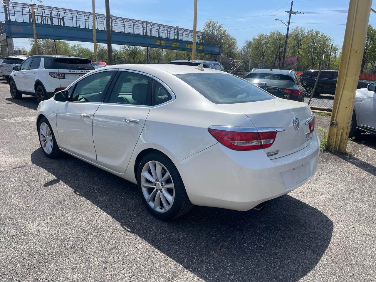 Buick Verano 4dr Sdn 2013