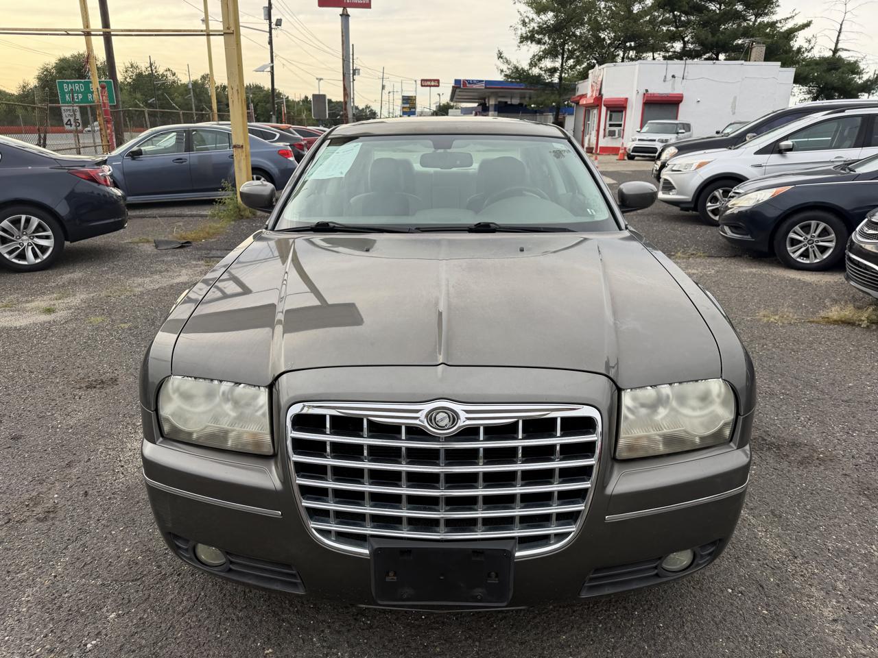 Chrysler 300 4dr Sdn 300 Touring RWD 2008