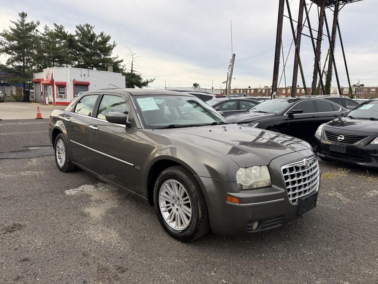 Chrysler 300 4dr Sdn 300 Touring RWD 2008