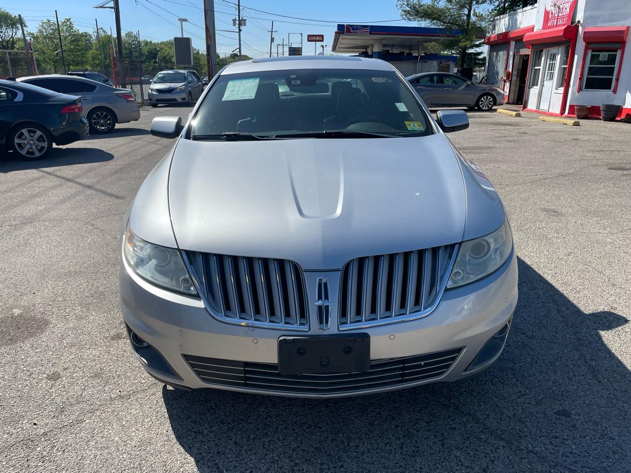 Lincoln MKS 4dr Sdn 3.7L FWD 2012