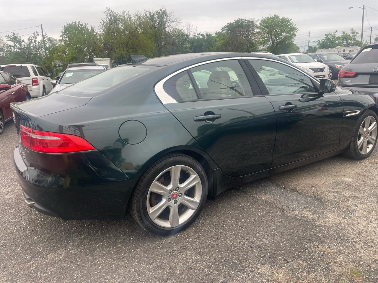 Jaguar XE 25t Premium RWD 2017