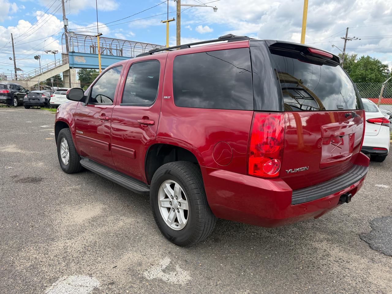 GMC Yukon 2WD 4dr SLT 2014