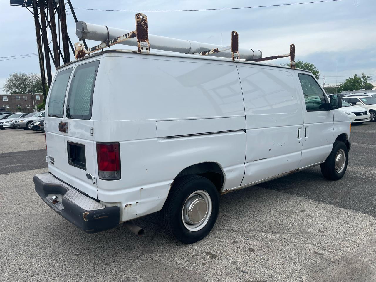 Ford Econoline Cargo Van E-250 2003