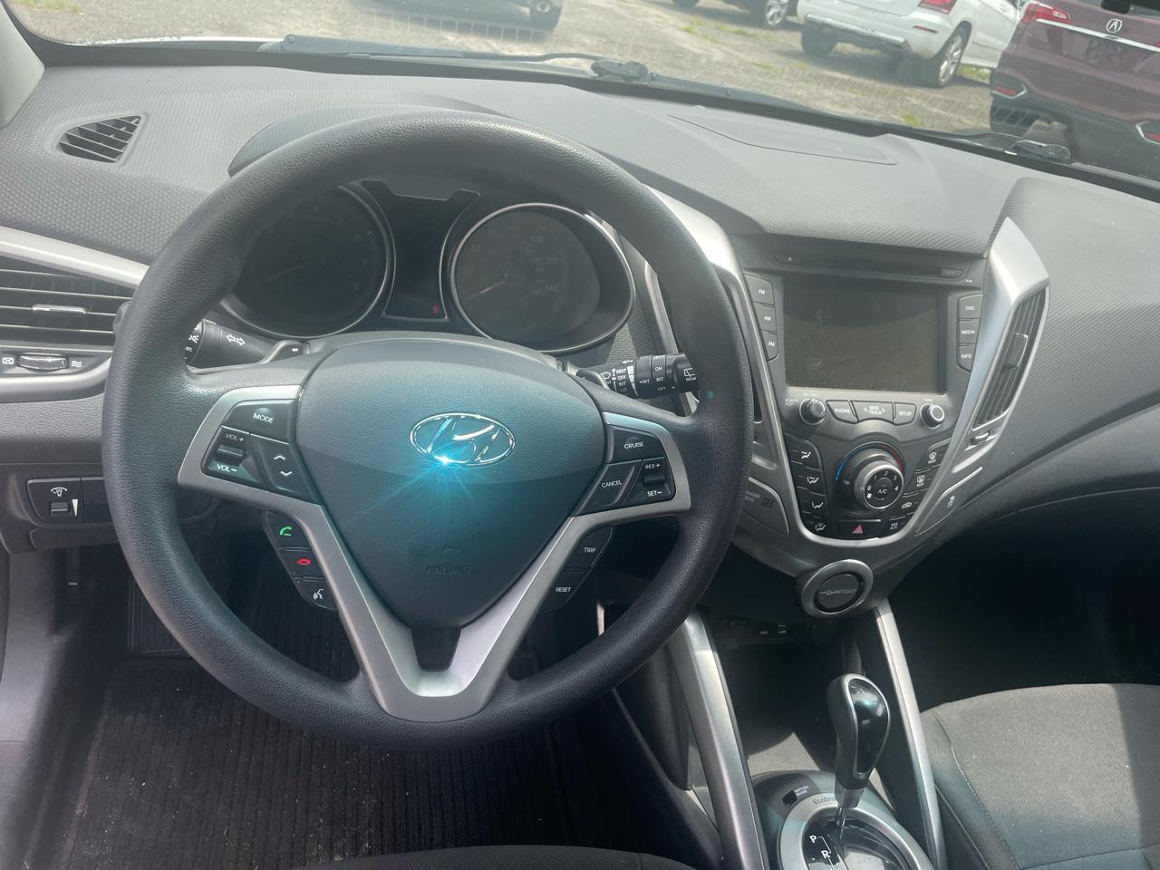 Hyundai Veloster 3dr Cpe Auto 2016