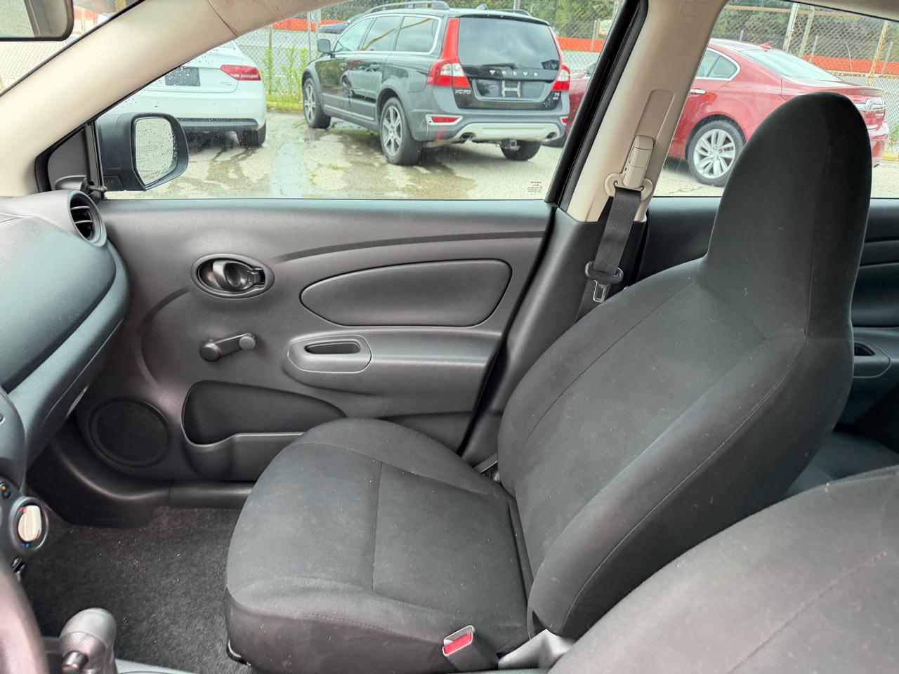 Nissan Versa 4dr Sdn CVT 1.6 S Plus 2014