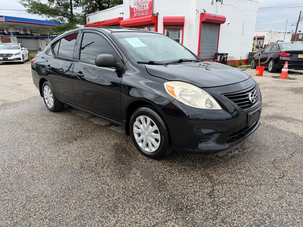 Nissan Versa 4dr Sdn CVT 1.6 S Plus 2014