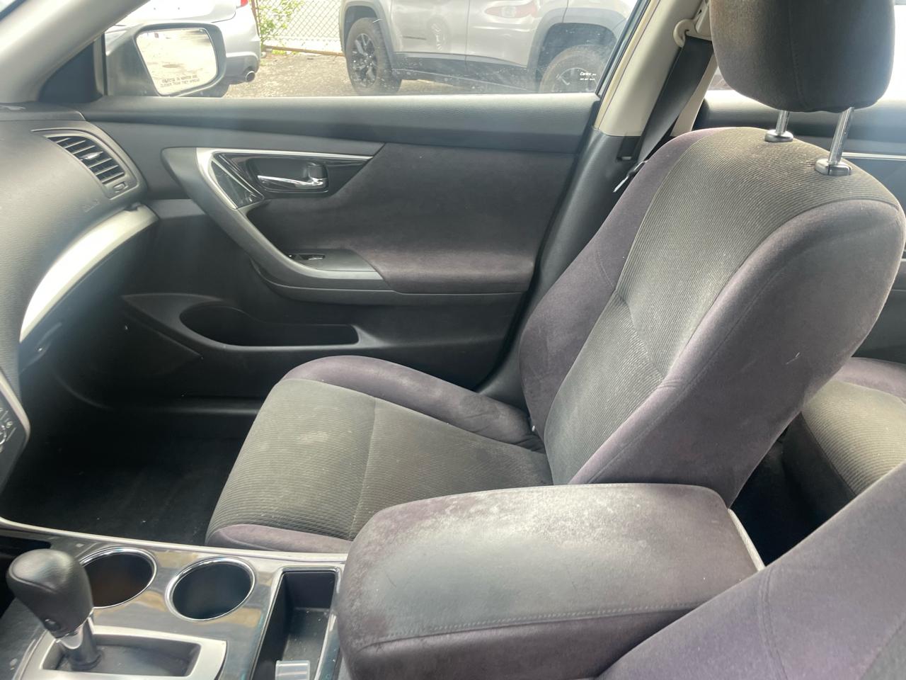 Nissan Altima 4dr Sdn I4 2.5 SV 2013