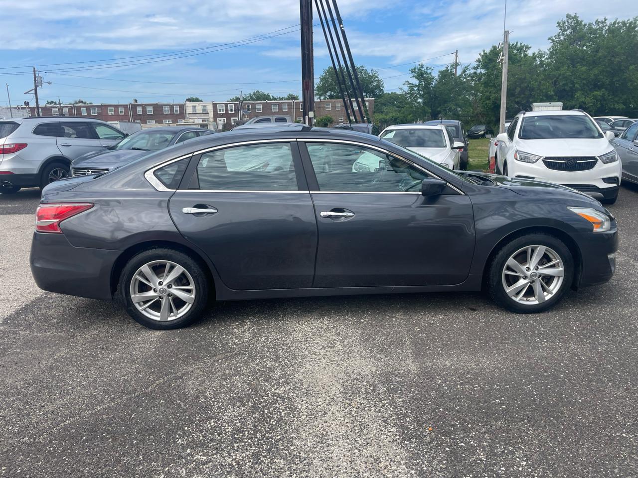 Nissan Altima 4dr Sdn I4 2.5 SV 2013