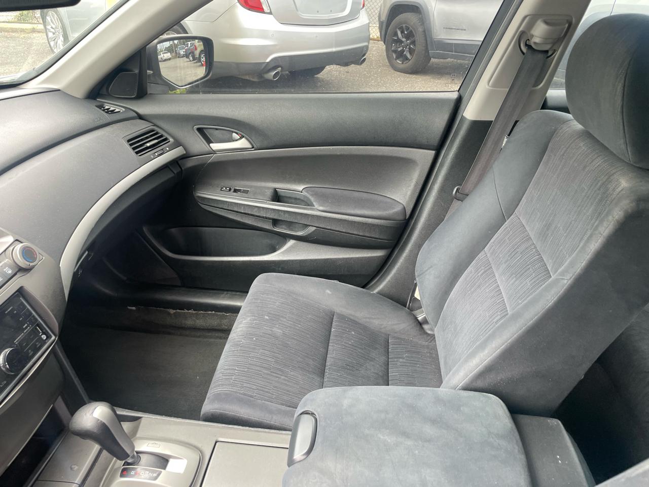 Honda Accord Sdn 4dr I4 Auto LX 2012