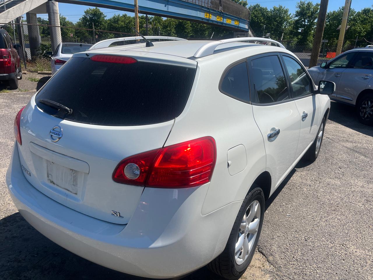 Nissan Rogue FWD 4dr SL 2010